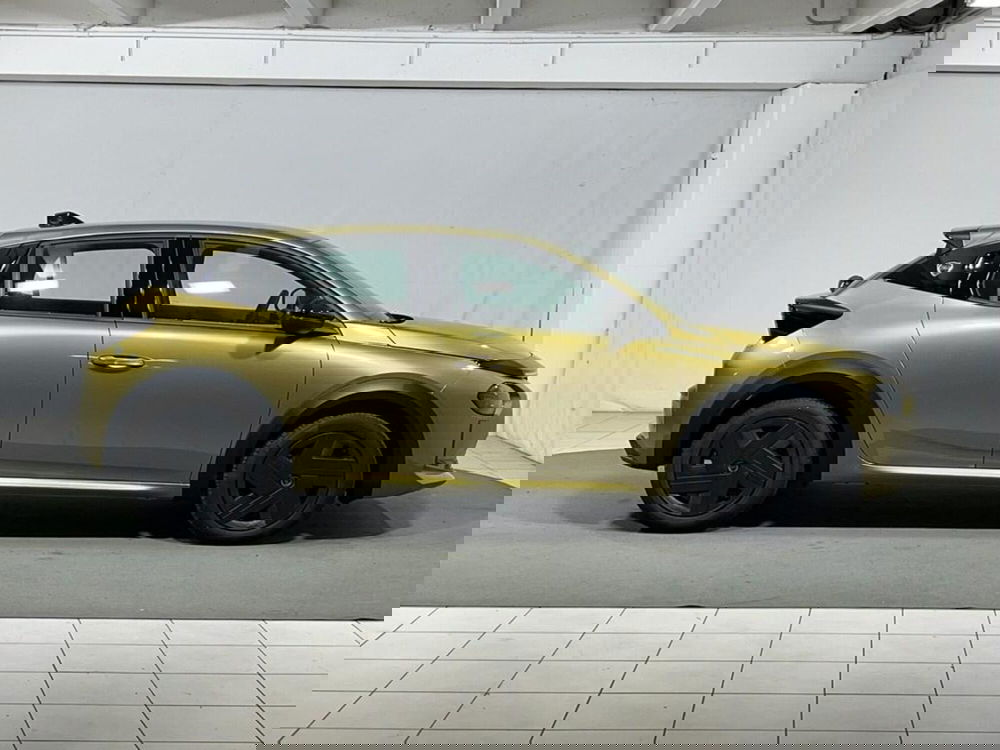 Lancia Ypsilon nuova a Sondrio (6)