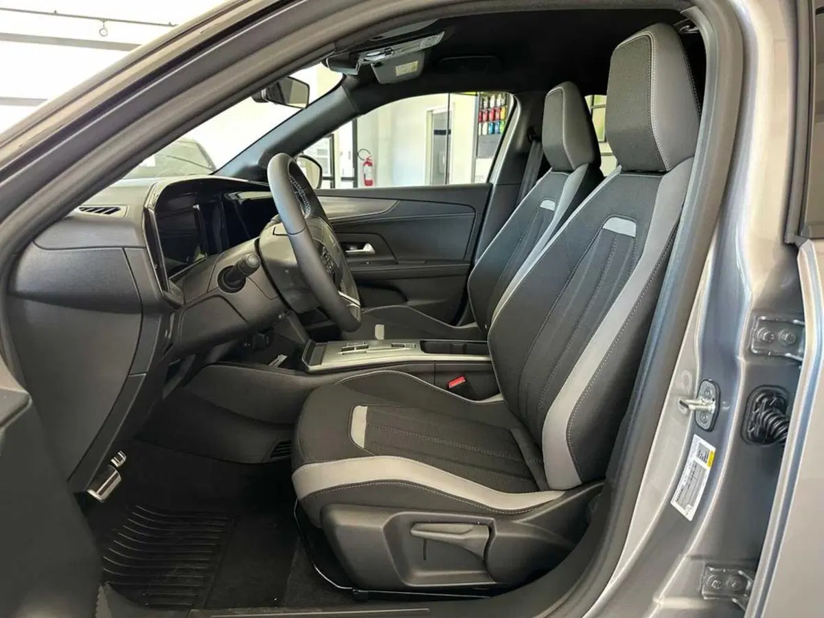 Opel Mokka nuova a Sondrio (10)