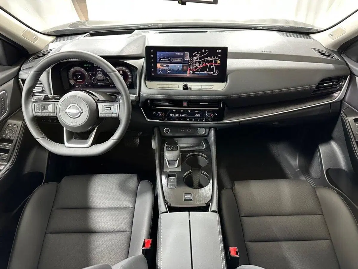 Nissan X-Trail nuova a Sondrio (12)