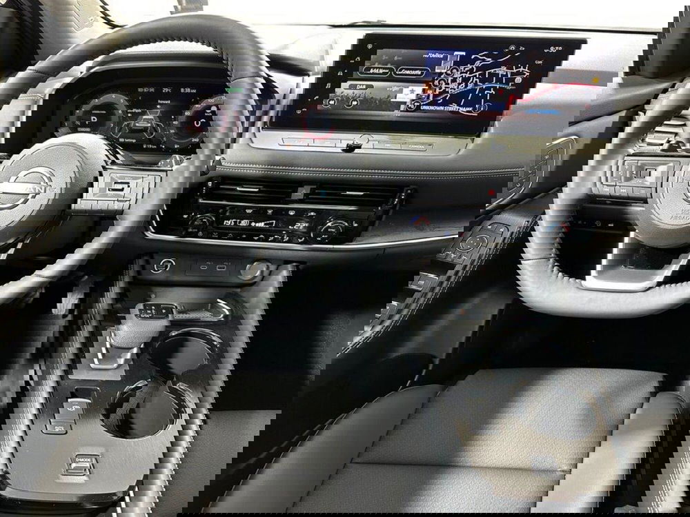 Nissan X-Trail nuova a Sondrio (13)