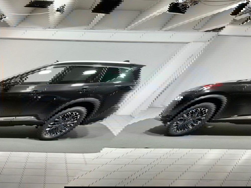 Nissan X-Trail nuova a Sondrio (2)