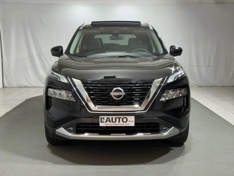 Nissan X-Trail nuova a Sondrio (8)