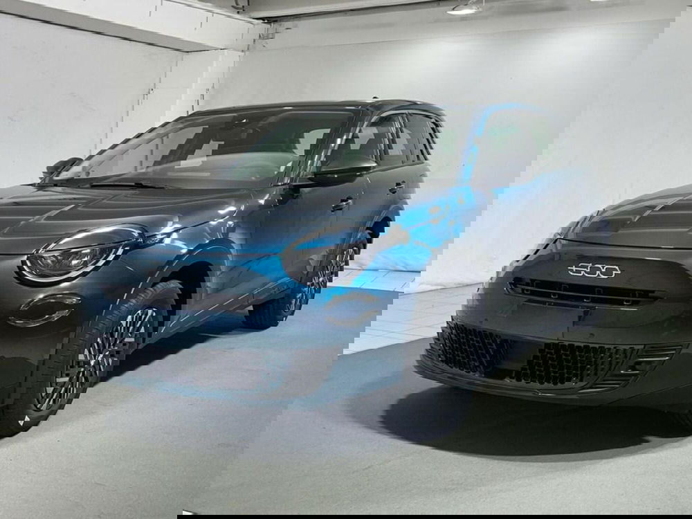 Fiat 600 nuova a Sondrio