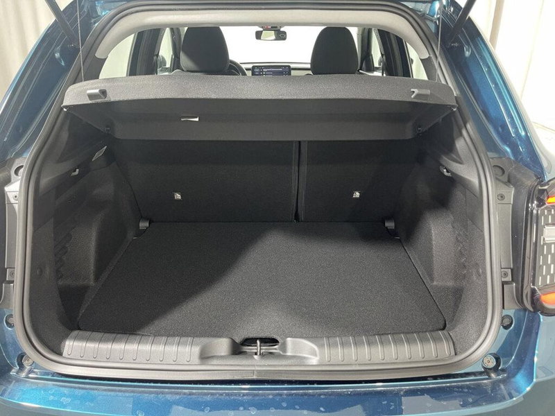 Fiat 600 nuova a Sondrio (15)