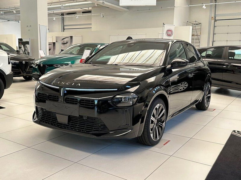 Lancia Ypsilon nuova a Sondrio