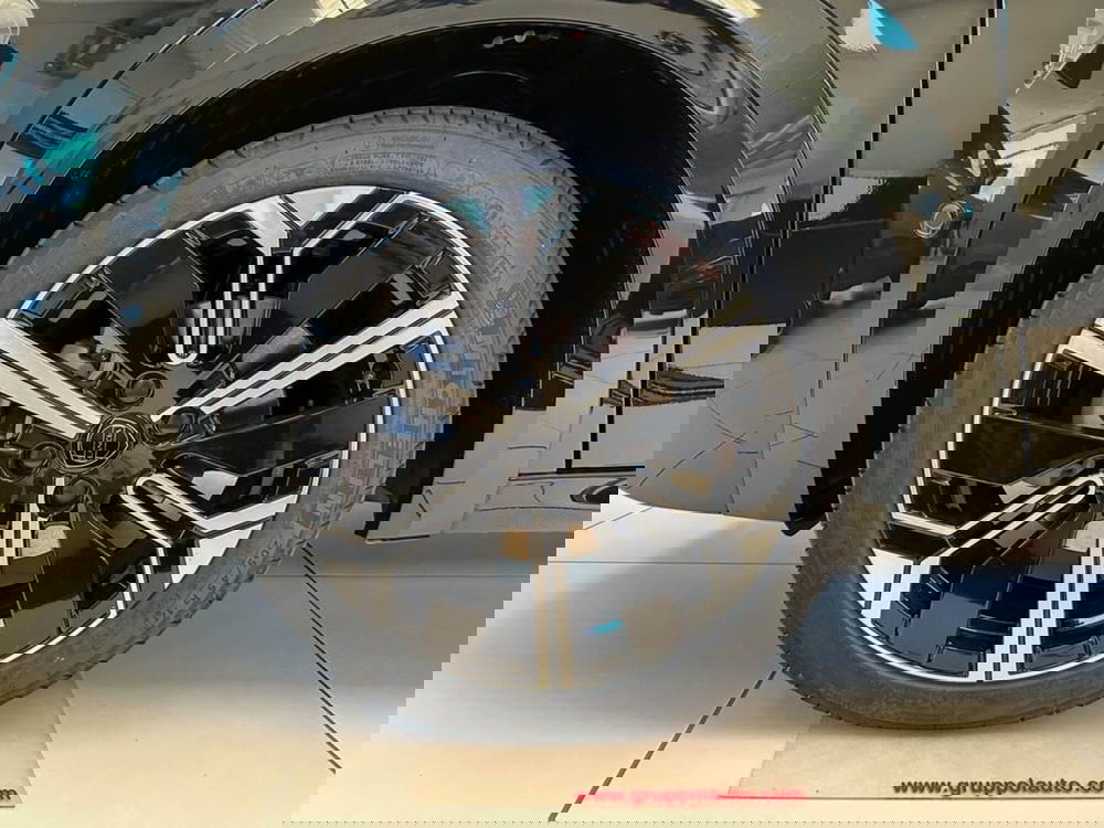 Lancia Ypsilon nuova a Sondrio (9)