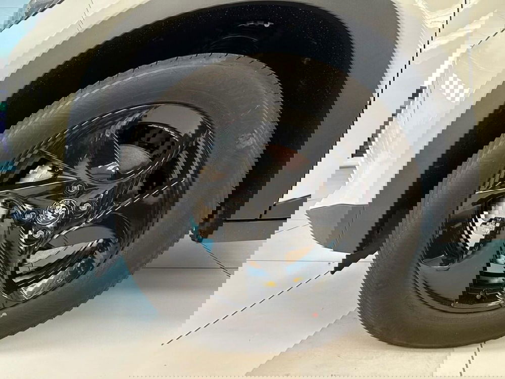 Alfa Romeo Junior nuova a Sondrio (9)