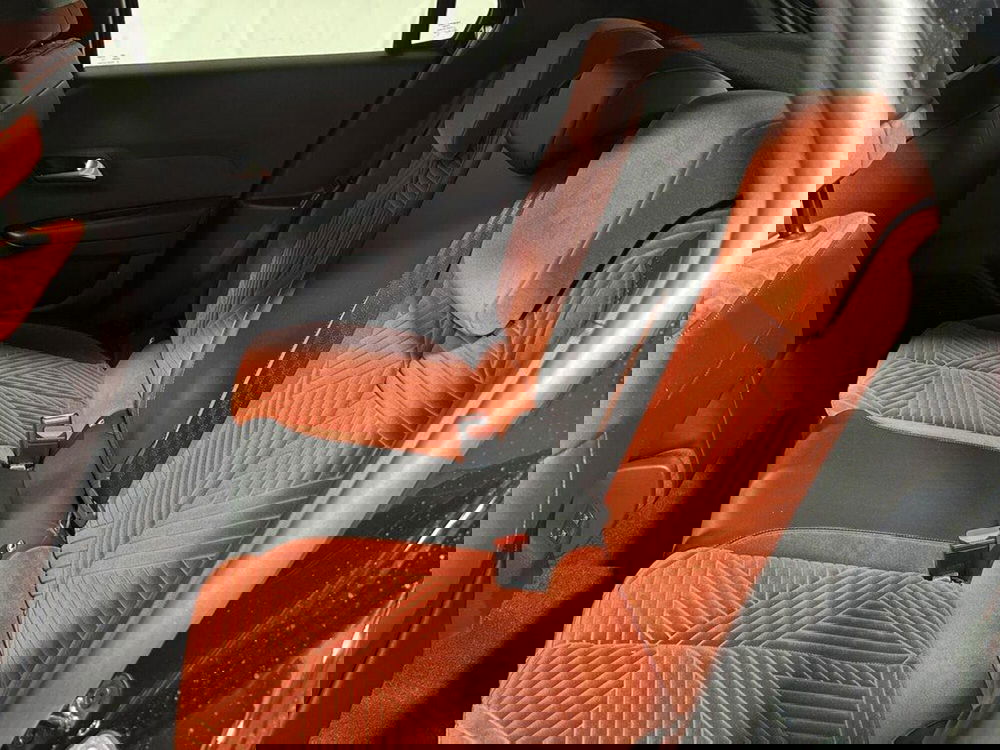 Lancia Ypsilon nuova a Sondrio (11)