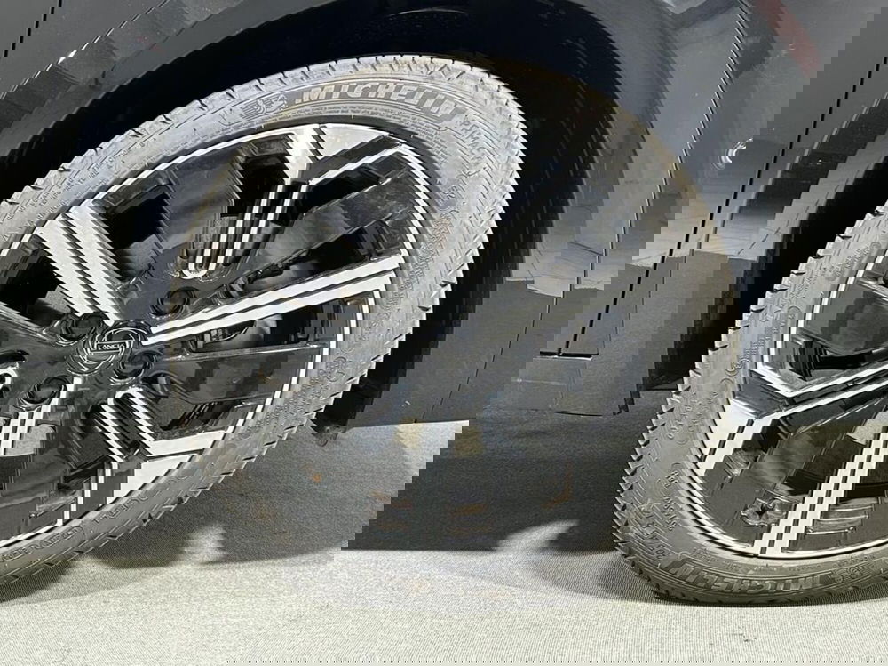 Lancia Ypsilon nuova a Sondrio (9)