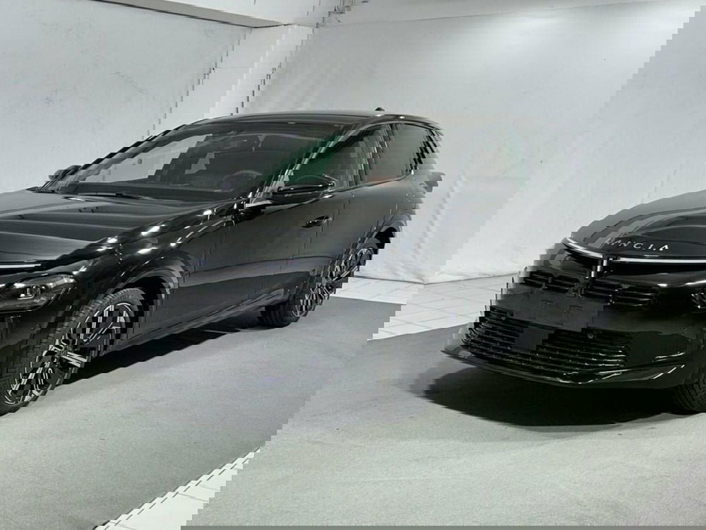 Lancia Ypsilon nuova a Sondrio