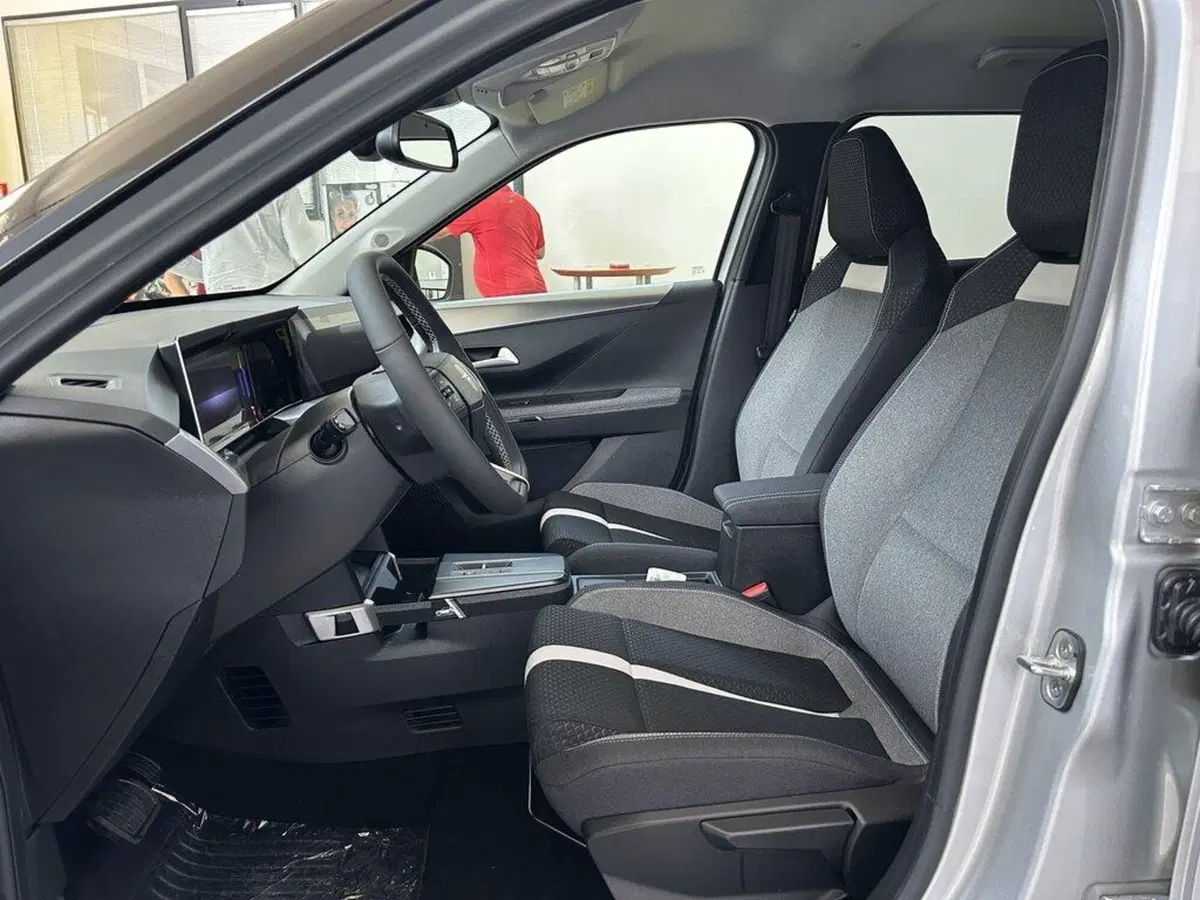Opel Frontera nuova a Sondrio (9)