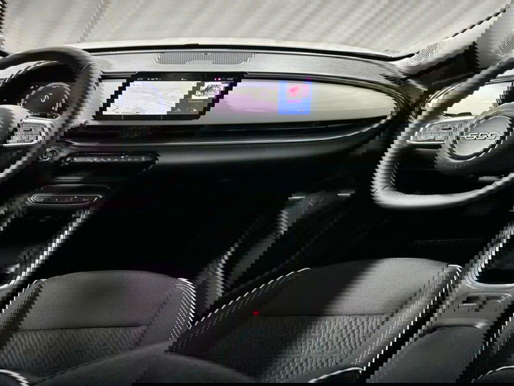 Fiat 600 nuova a Sondrio (12)