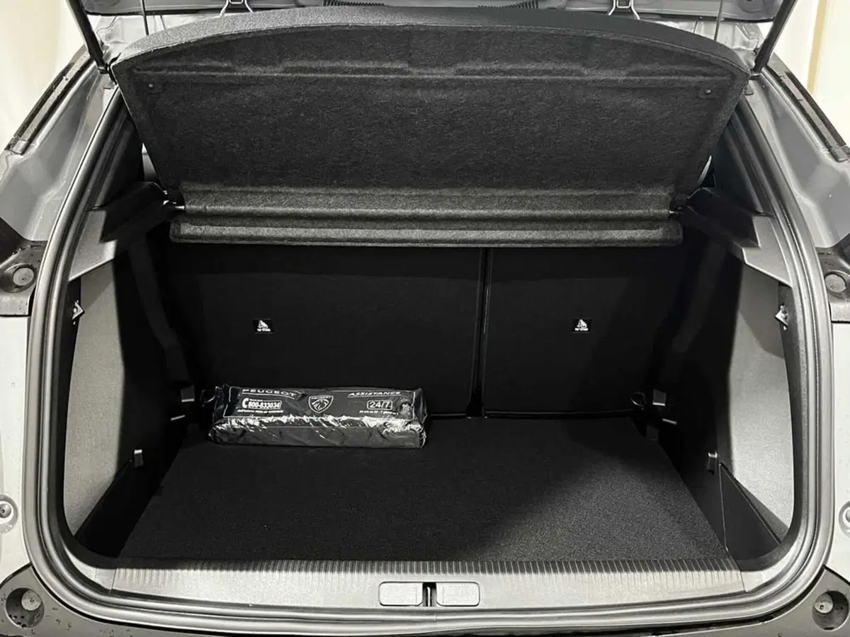 Peugeot 2008 nuova a Sondrio (15)