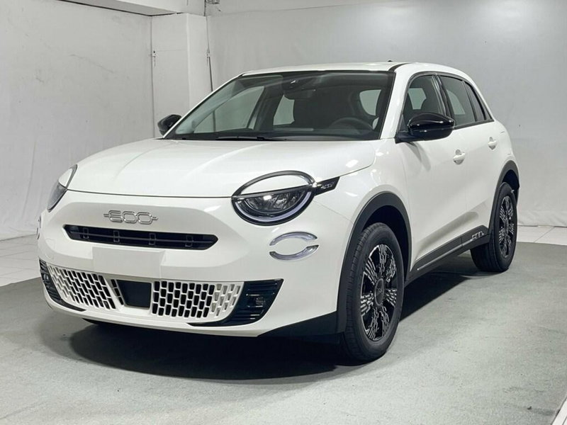 Fiat 600 nuova a Sondrio