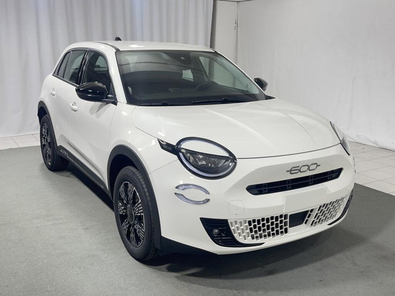 Fiat 600 nuova a Sondrio (7)