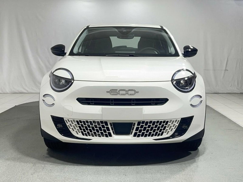 Fiat 600 nuova a Sondrio (8)