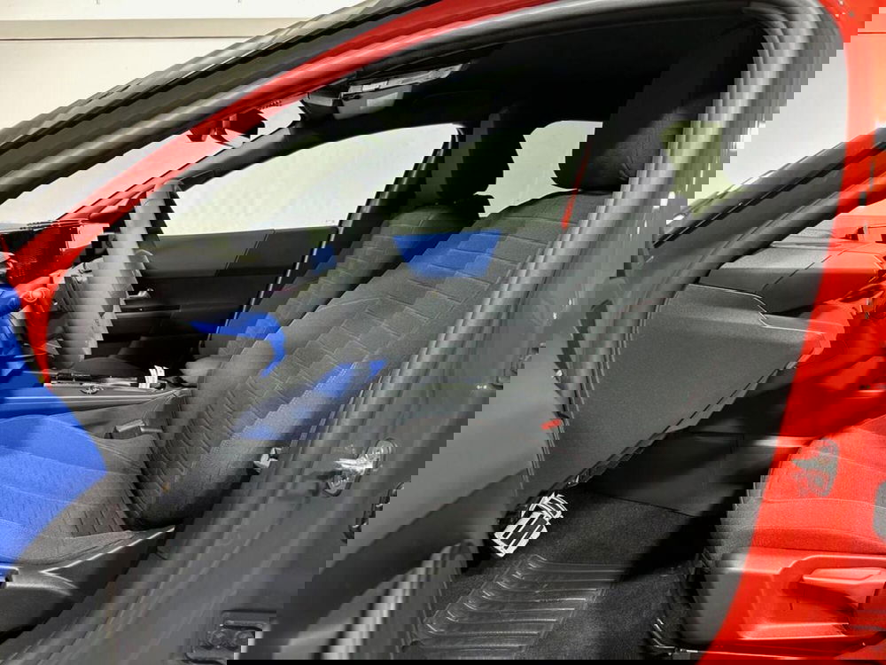 Lancia Ypsilon nuova a Sondrio (10)