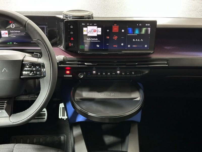 Lancia Ypsilon nuova a Sondrio (14)