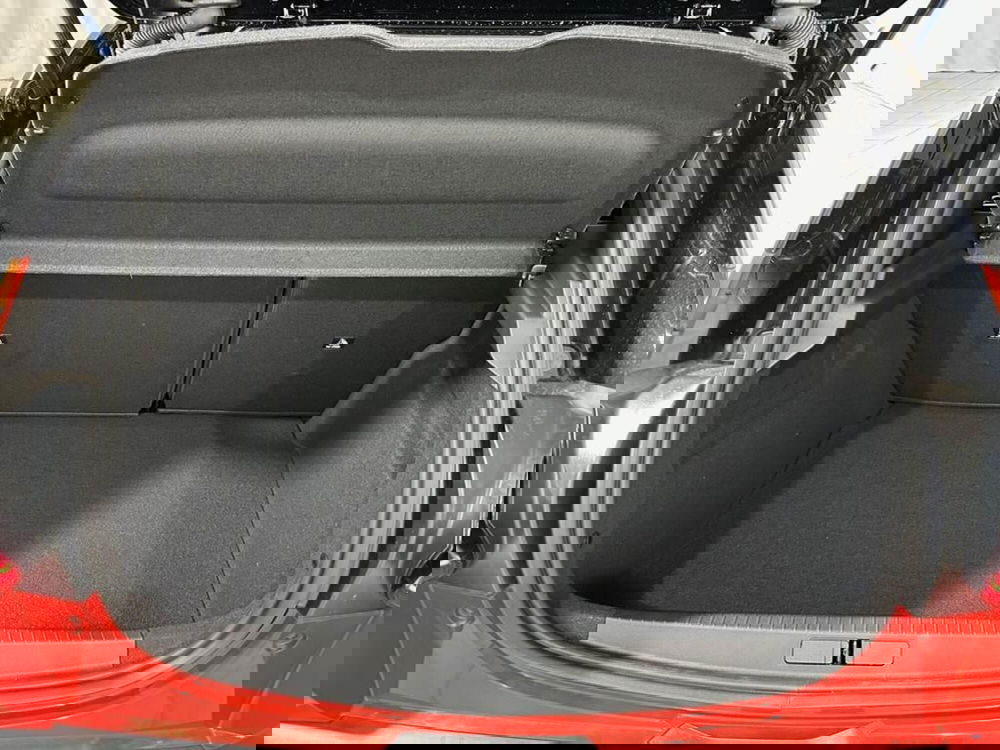 Lancia Ypsilon nuova a Sondrio (15)