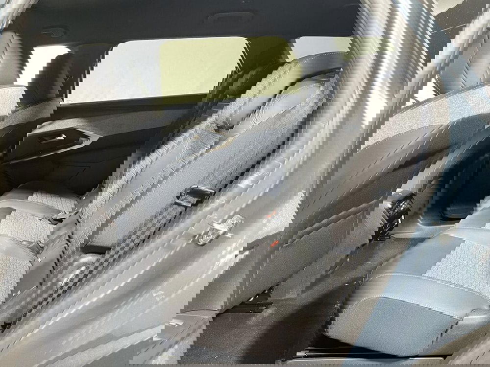 Peugeot 5008 nuova a Sondrio (11)