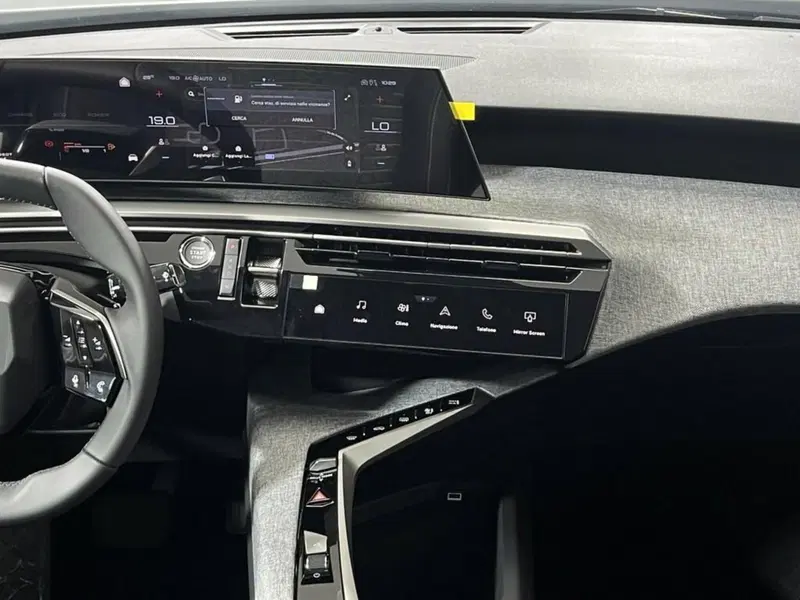 Peugeot 5008 nuova a Sondrio (13)