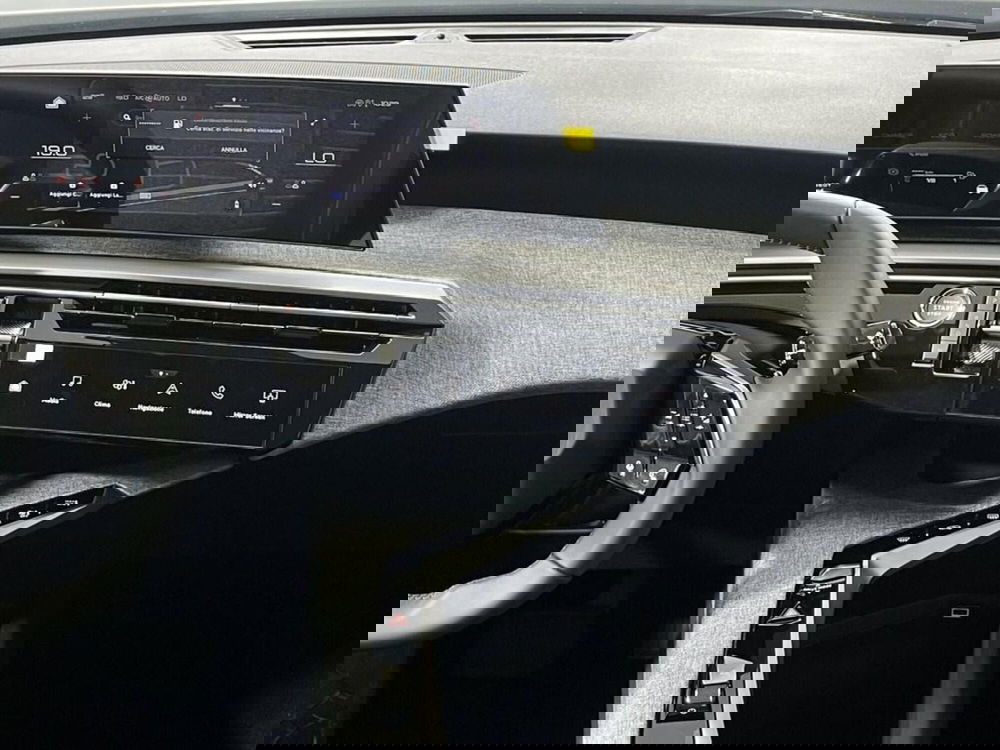 Peugeot 5008 nuova a Sondrio (13)