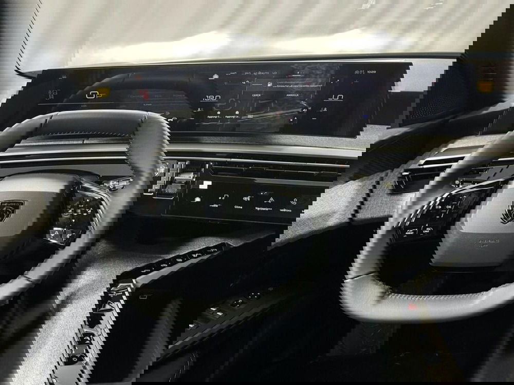 Peugeot 5008 nuova a Sondrio (14)