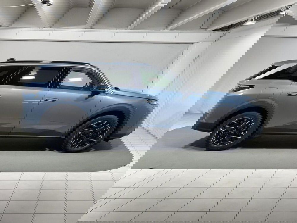 Peugeot 5008 nuova a Sondrio (6)