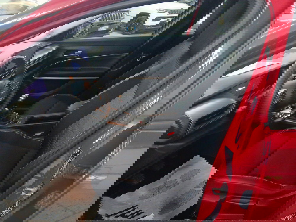 Jeep Avenger usata a Lecce (13)