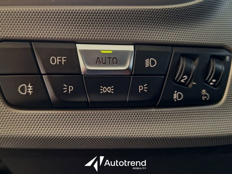 BMW Serie 1 5p. usata a Bari (14)