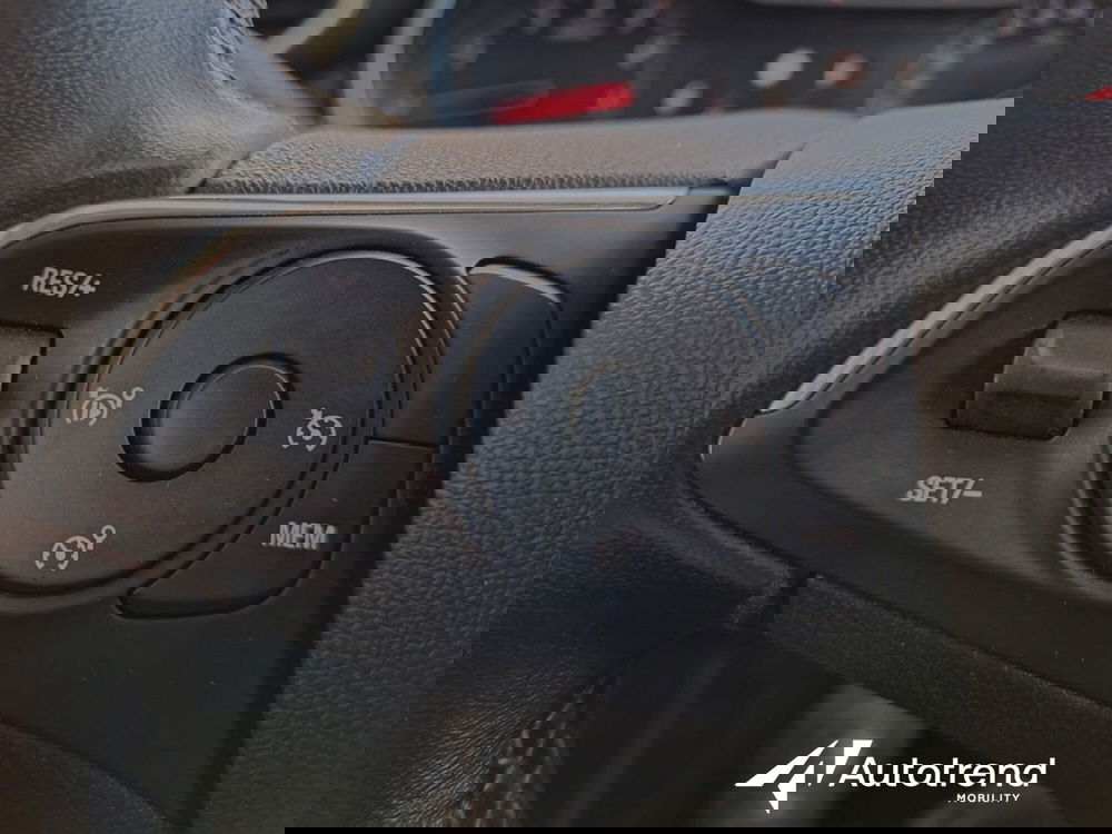 Opel Crossland usata a Bari (11)