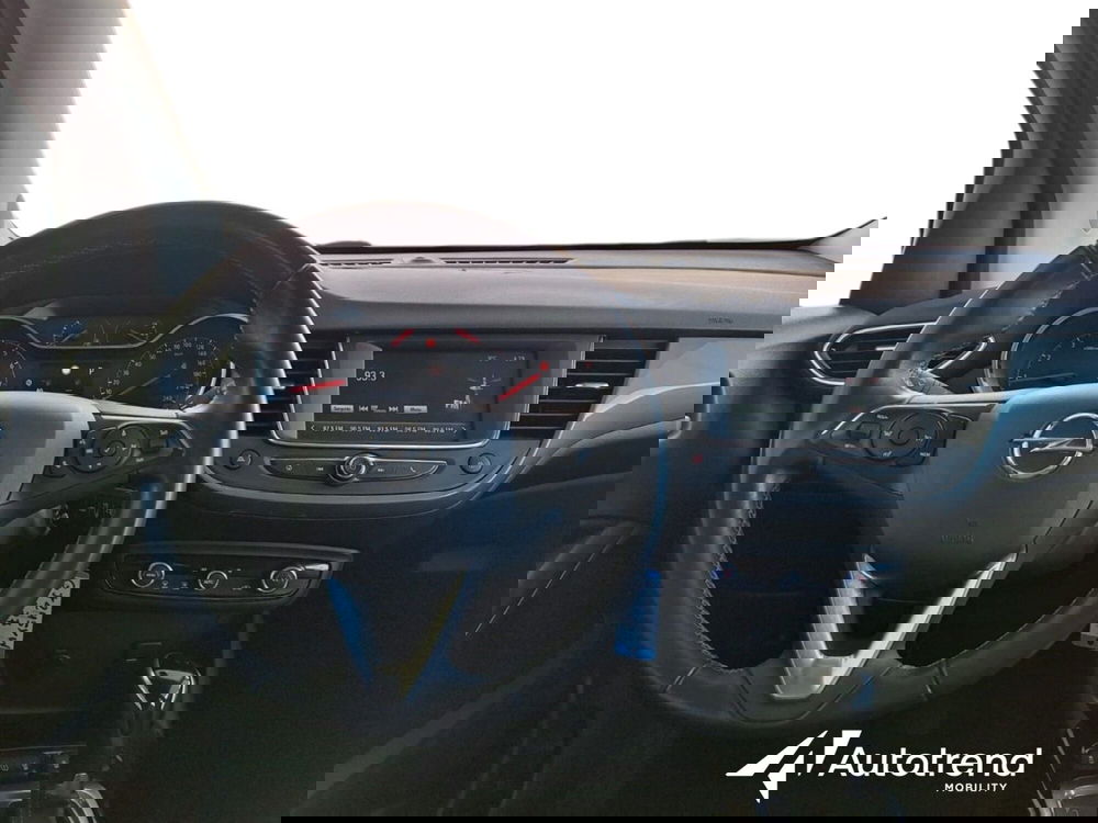 Opel Crossland usata a Bari (9)