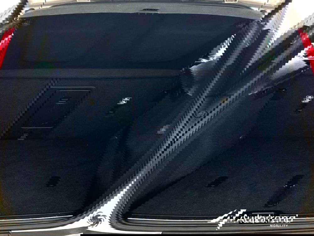 Volvo XC40 usata a Bari (10)