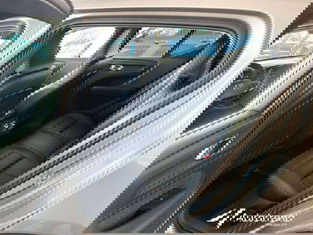 Volvo XC40 usata a Bari (7)