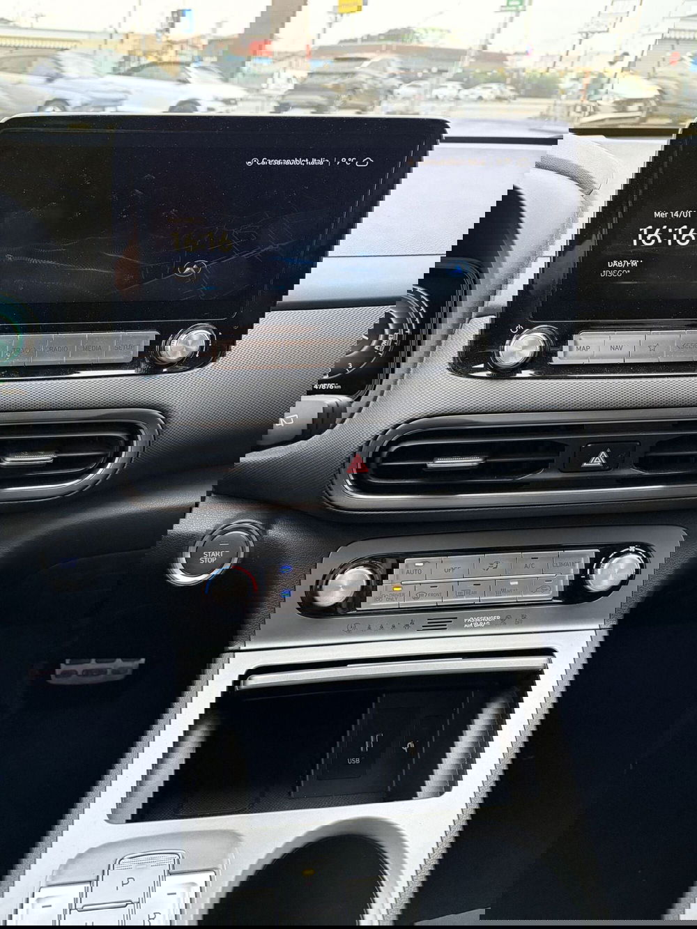 Hyundai Kona usata a Vercelli (10)