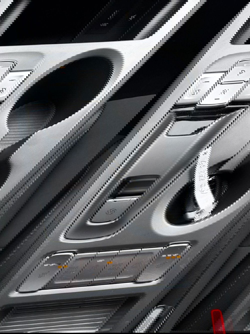 Hyundai Kona usata a Vercelli (11)