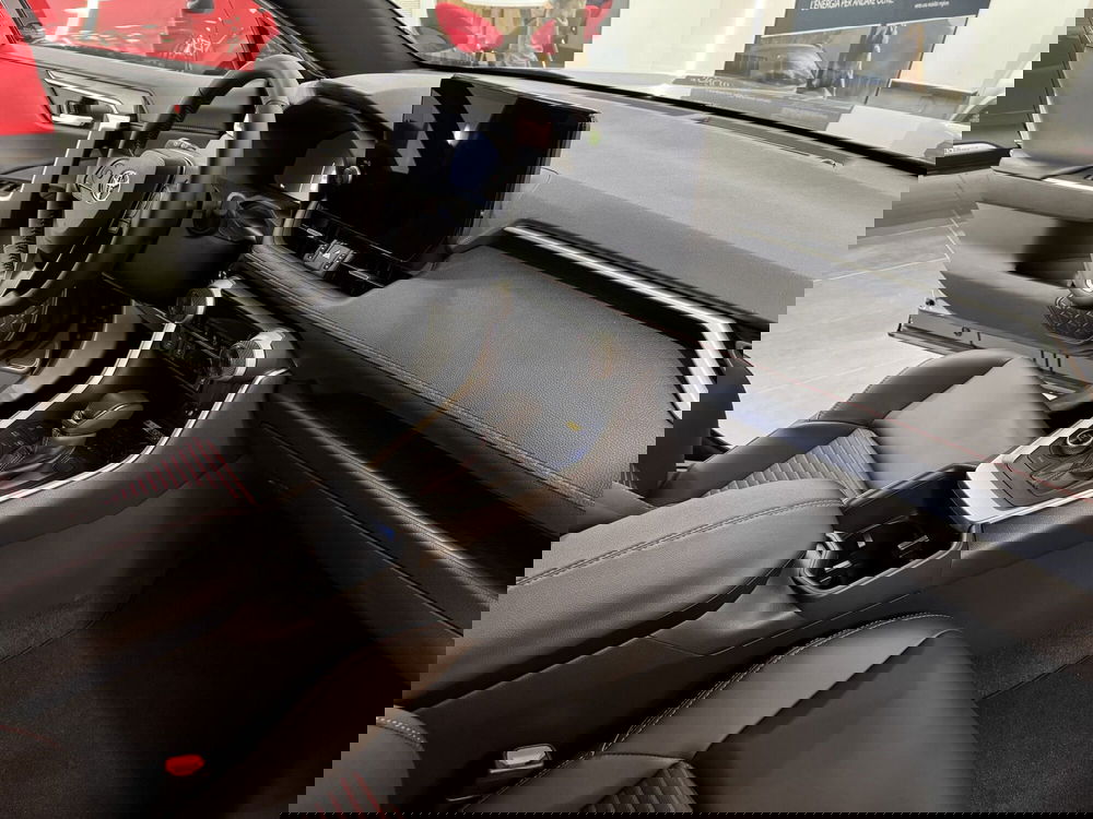 Toyota Rav4 nuova a Como (6)