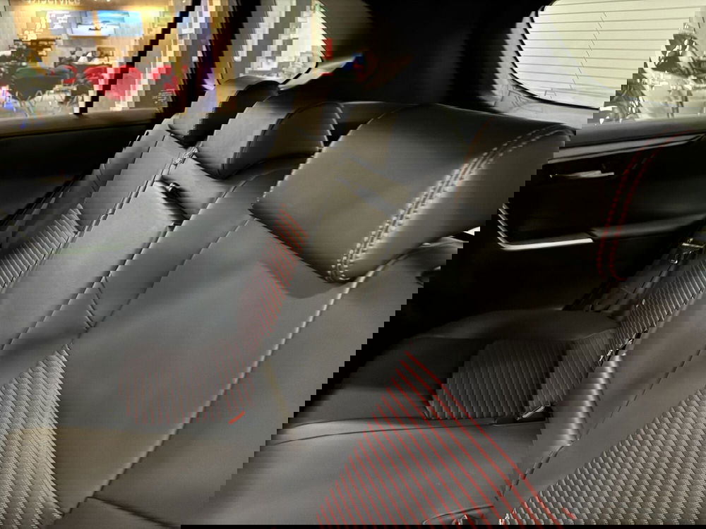 Toyota Rav4 nuova a Como (7)