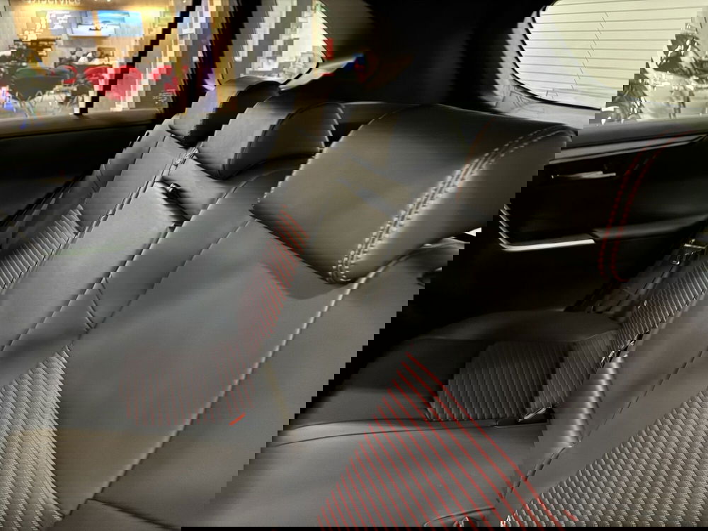 Toyota Rav4 nuova a Como (7)