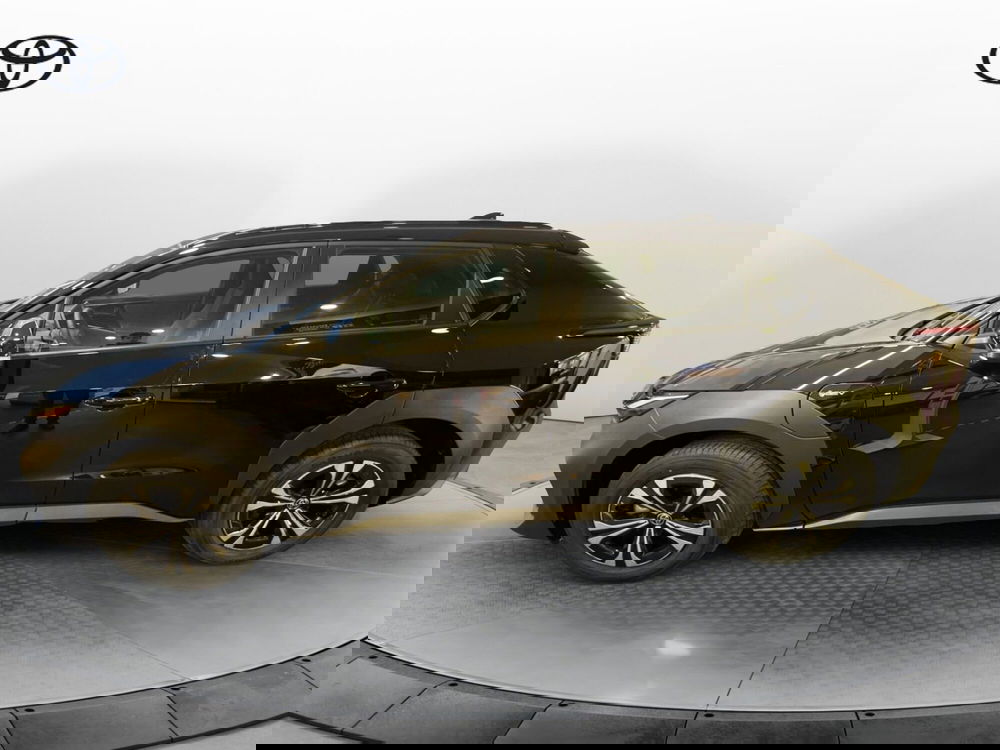 Toyota bZ4X nuova a Como (3)