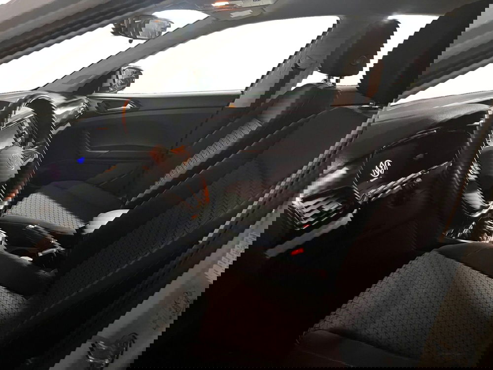 Volkswagen T-Cross usata a Modena (8)