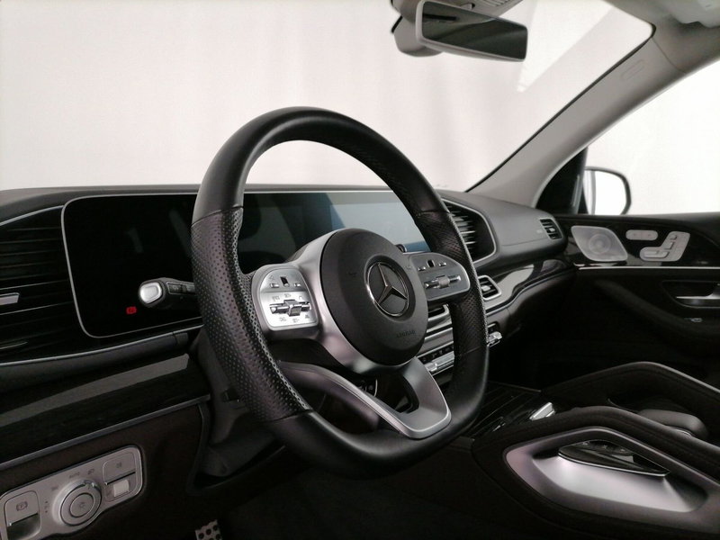 Mercedes-Benz GLS SUV usata a Roma (15)