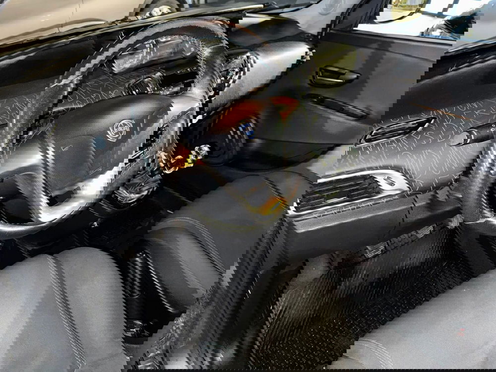 Lancia Ypsilon usata a Salerno (11)