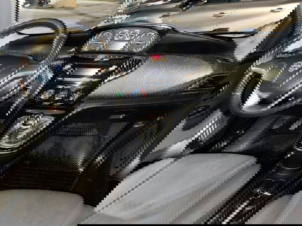 Lancia Ypsilon usata a Salerno (13)