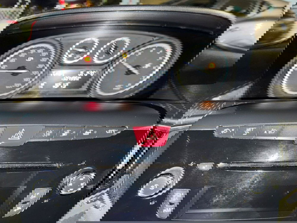 Lancia Ypsilon usata a Salerno (16)