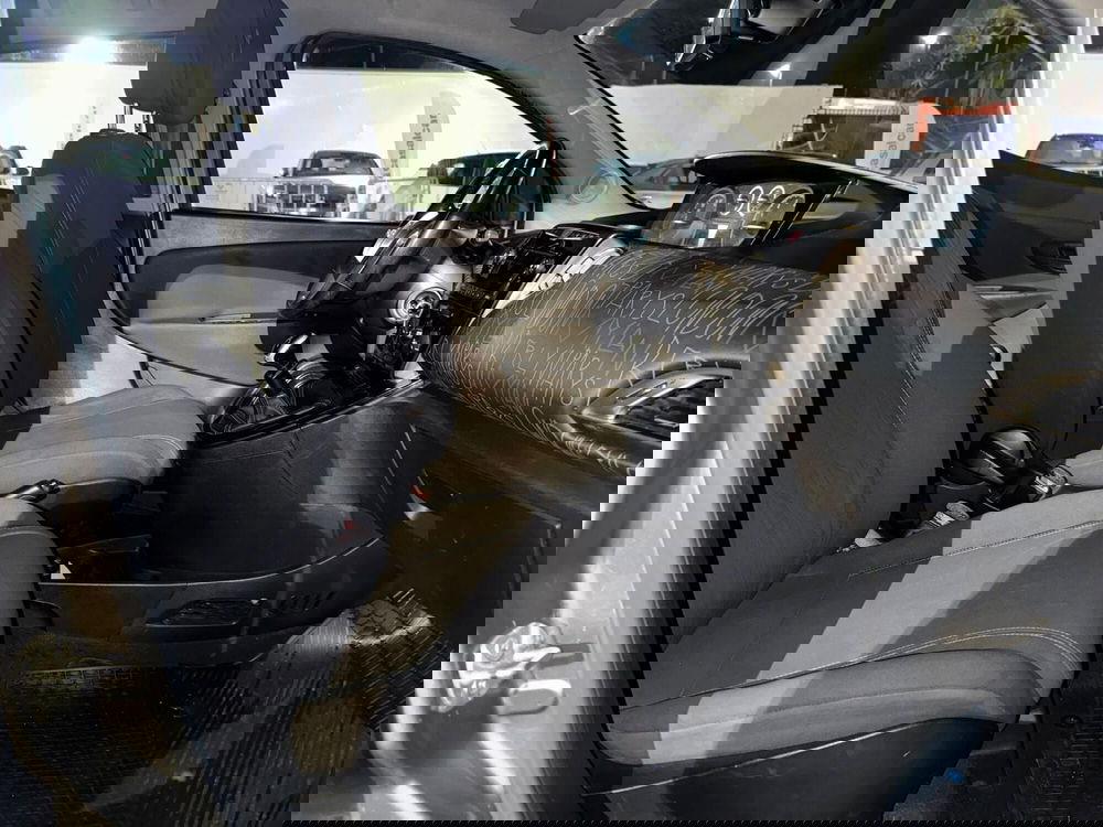 Lancia Ypsilon usata a Salerno (19)