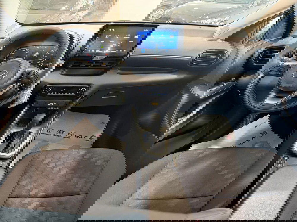 Mazda Mazda2 Hybrid nuova a Napoli (10)