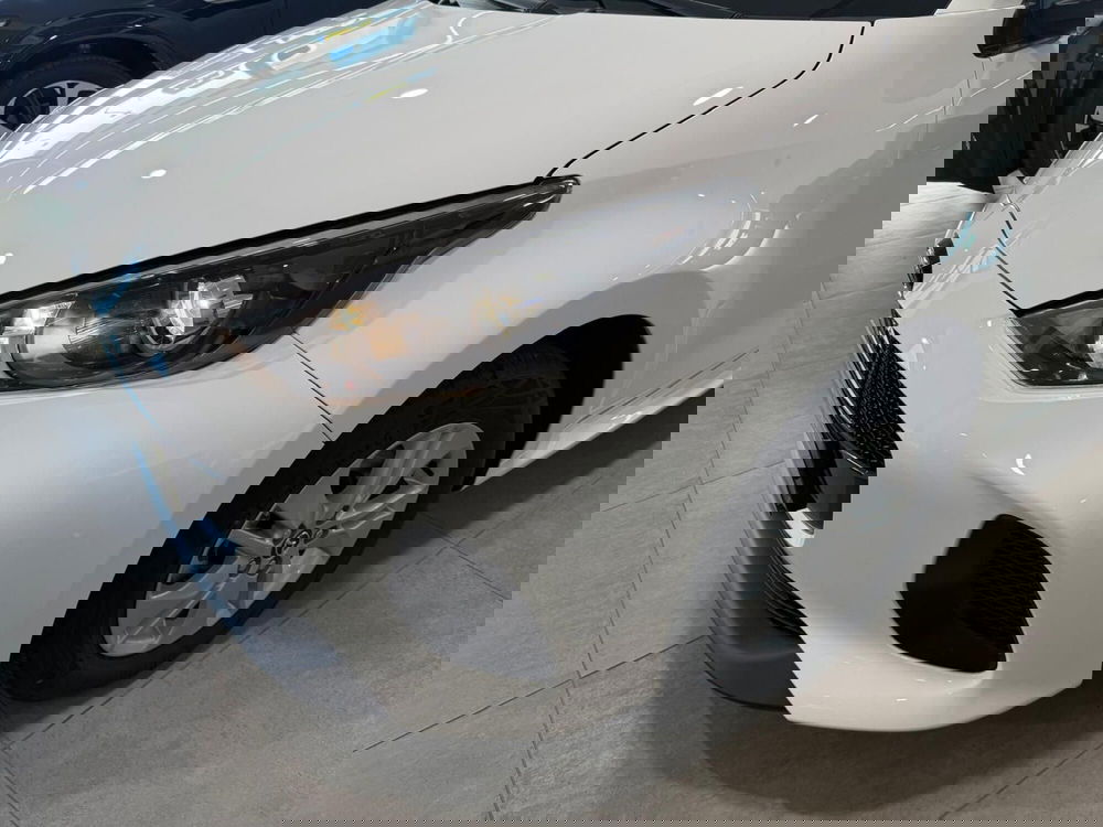 Mazda Mazda2 Hybrid nuova a Napoli (18)