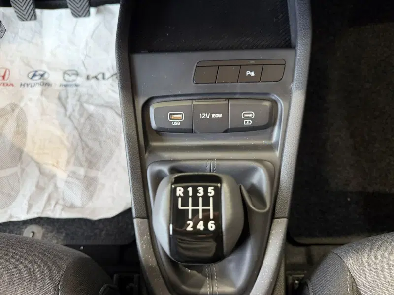 Kia Stonic nuova a Napoli (14)