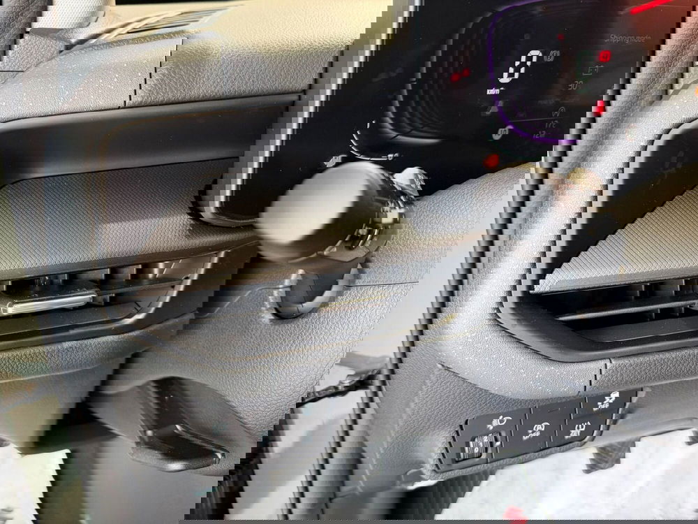 Kia Stonic nuova a Napoli (8)